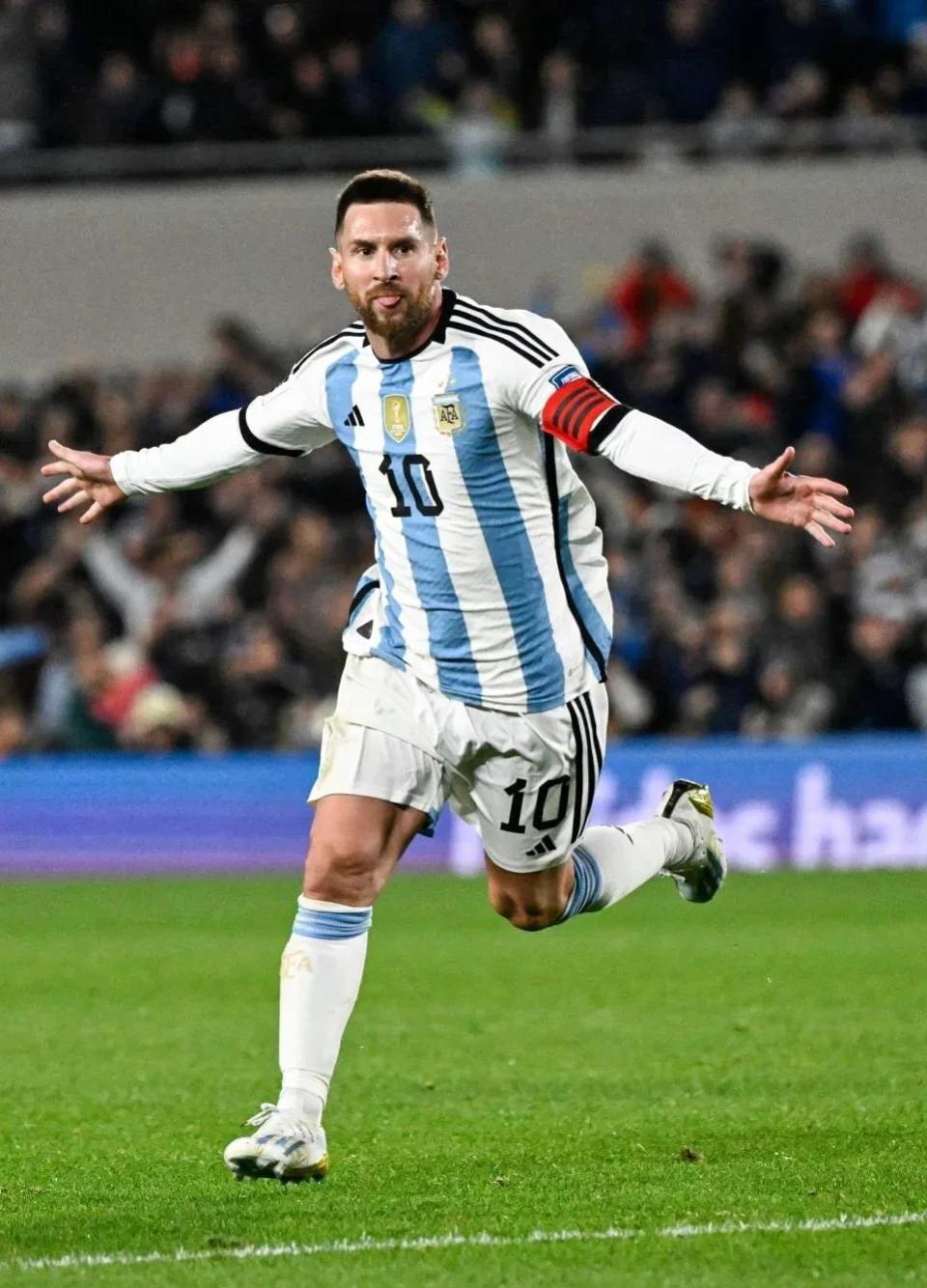 米体：国米计划在冬窗引进热那亚边后卫诺顿-库菲，外租恩里克